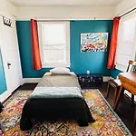 The Good Manor